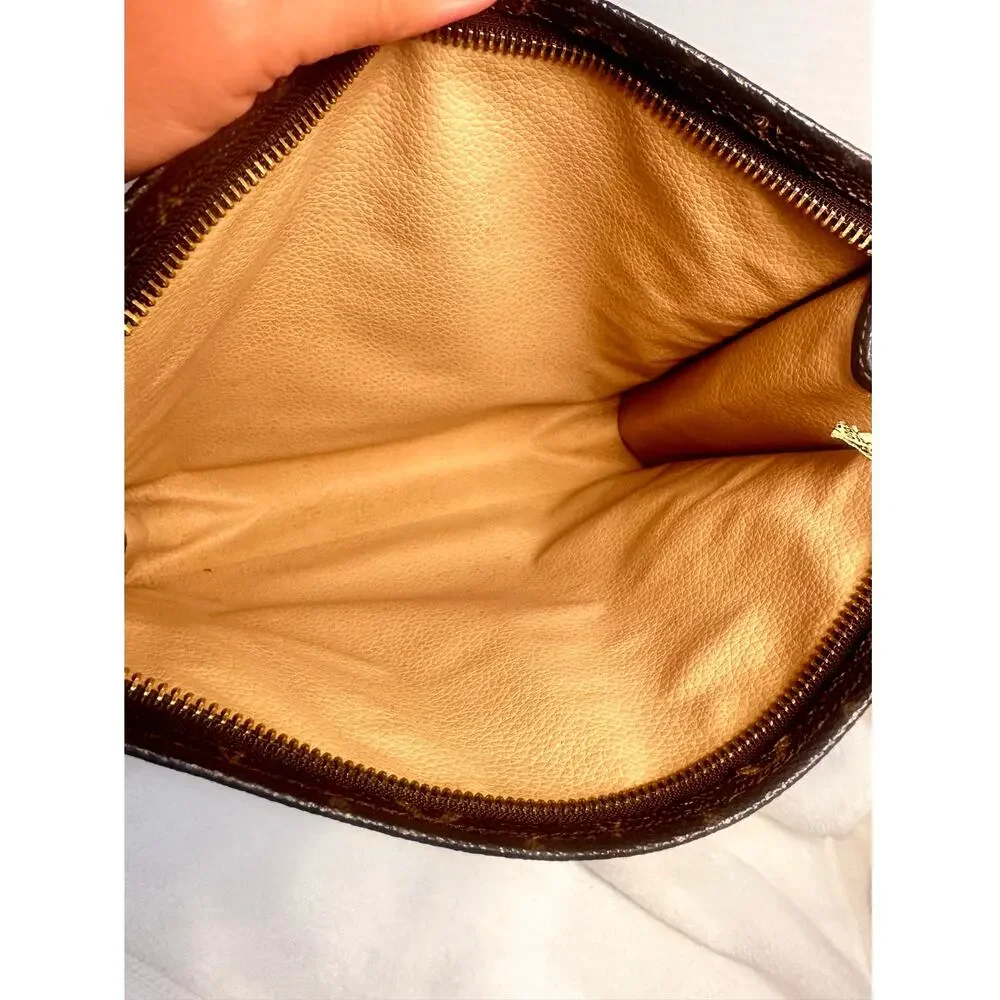 Louis Vuitton Monogram Trousse Toiletry 26 Crossbody Clutch Insert/gold chain